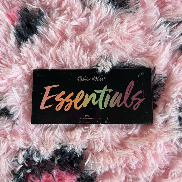 Eyeshadow Palette Bundle - Picture 2 of 11